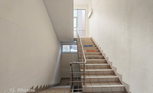 Московская обл, г Балашиха, мкр Железнодорожный, ул Октябрьская, д 33